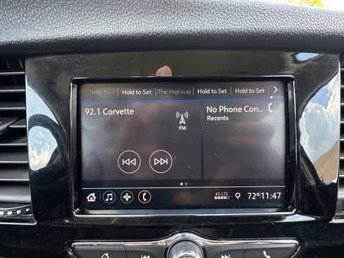 Used 2022 Buick Encore Preferred w/ Safety Package AWD/4WD image 15