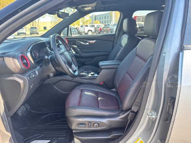 Used 2025 Chevrolet Blazer RS w/ Driver Confidence II Package AWD/4WD image 9