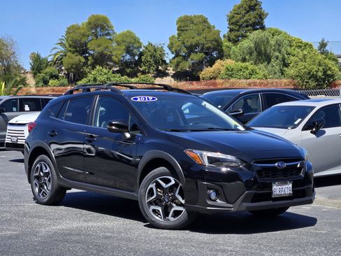 Used 2019 Subaru Crosstrek 2.0i Limited w/ Moonroof Package w/Navigation AWD/4WD image 1