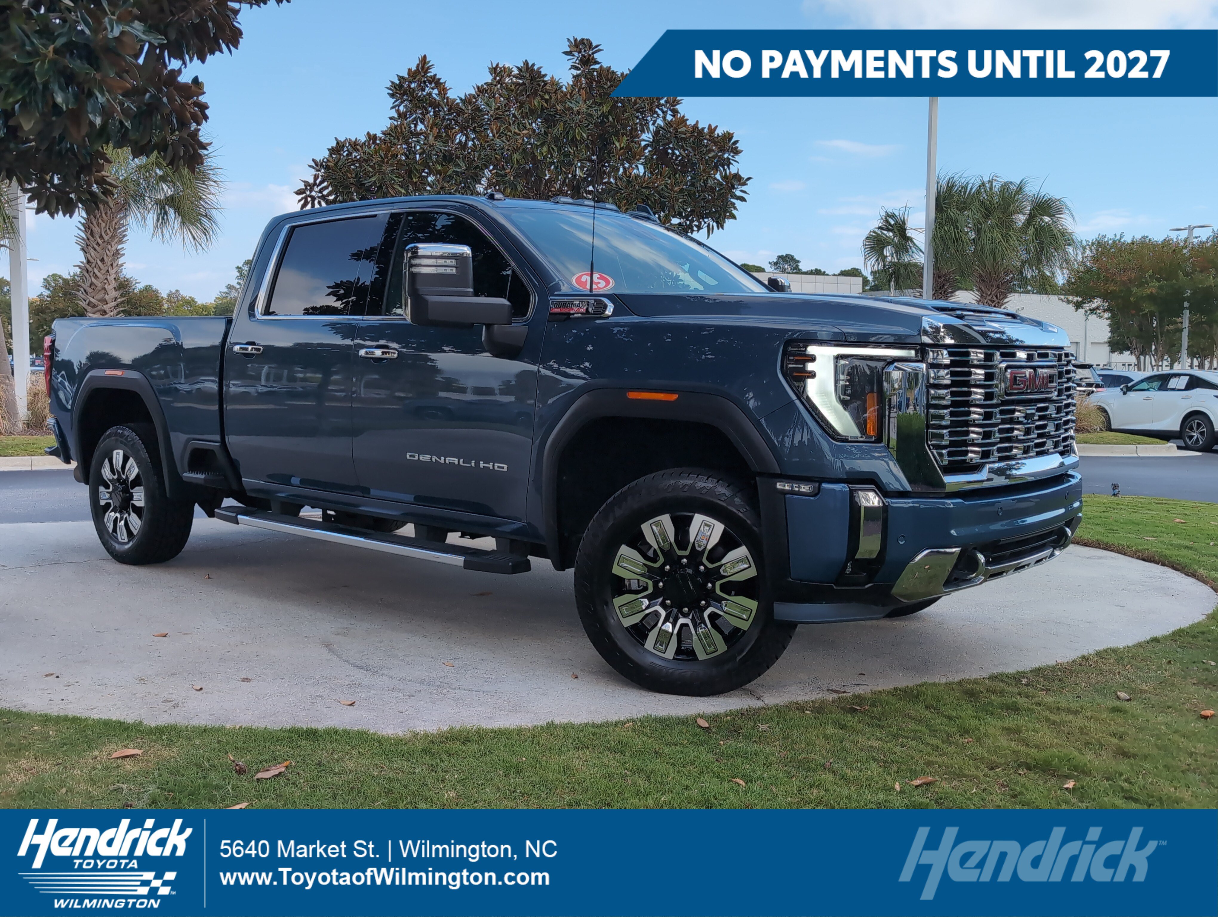 Used 2025 GMC Sierra 3500 Denali w/ Denali Reserve Package AWD/4WD image 1