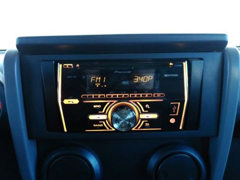 Used 2009 Jeep Wrangler X image 19