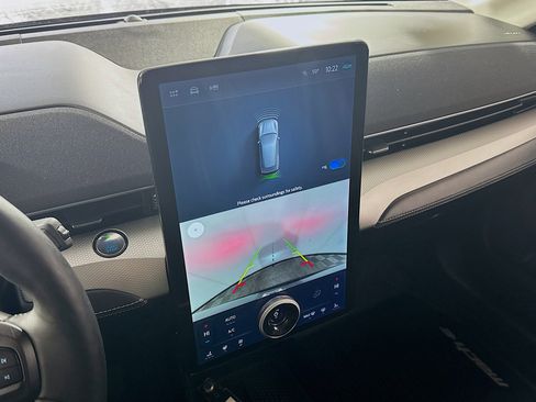 Used 2021 Ford Mustang Mach-E Select w/ Comfort/Appearance Package image 3