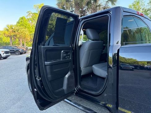 Used 2014 RAM 1500 Express w/ Black Ram 1500 Express Group RWD image 30