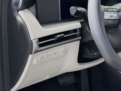 Used 2025 Hyundai Tucson SEL image 12