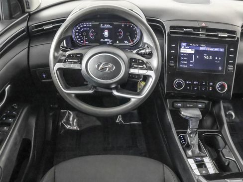 Used 2023 Hyundai Tucson SE image 36