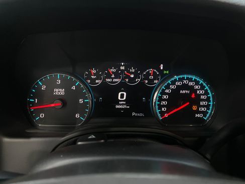 Used 2018 Chevrolet Tahoe Premier image 22