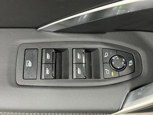 Used 2026 BMW X1 xDrive28i w/ Technology Package image 23