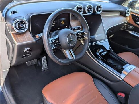 Used 2023 Mercedes-Benz GLC 300 4MATIC image 10