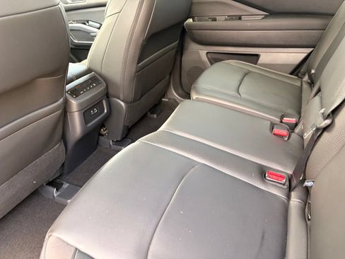 Certified 2025 Nissan Pathfinder SL FWD image 15