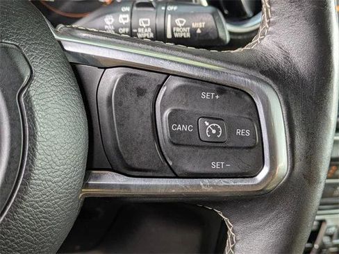 Certified 2018 Jeep Wrangler Unlimited Sahara w/ Dual Top Group image 20