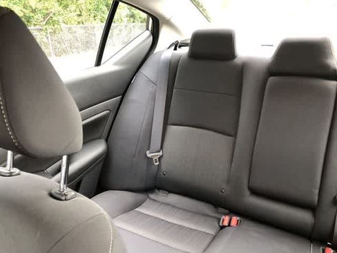 Used 2022 Nissan Altima 2.5 S FWD image 14