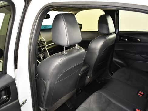 Used 2023 Mitsubishi Eclipse Cross SE AWD/4WD image 45