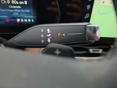 Used 2025 Chevrolet Equinox ACTIV w/ Safety and Technology Package image 21