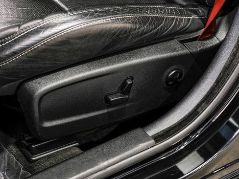 Used 2016 Dodge Charger SRT w/ Harman/Kardon Audio Group RWD image 40