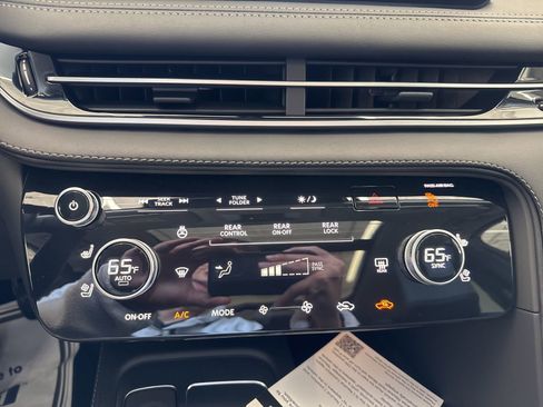 New 2026 INFINITI QX60 Luxe w/ Cargo Package image 21