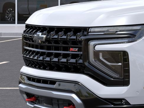 New 2026 Chevrolet Suburban Z71 AWD/4WD image 13