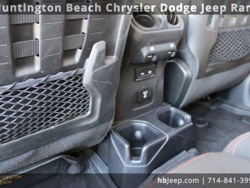 Used 2018 Jeep Wrangler Unlimited Rubicon image 33