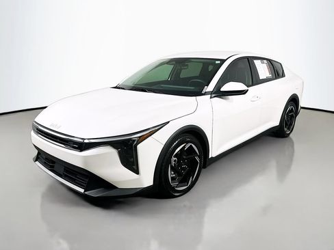Used 2025 Kia K4 EX FWD image 3