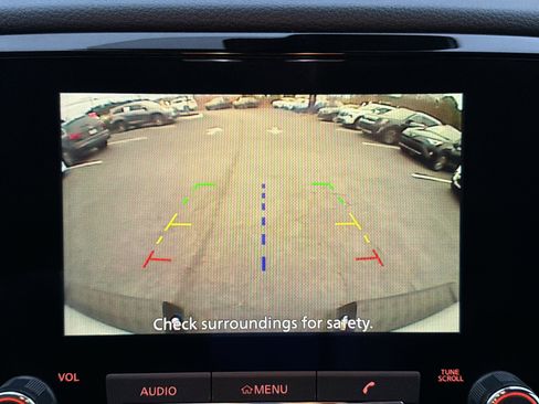 Used 2024 Nissan Titan SV w/ Accessory Utility Package image 28