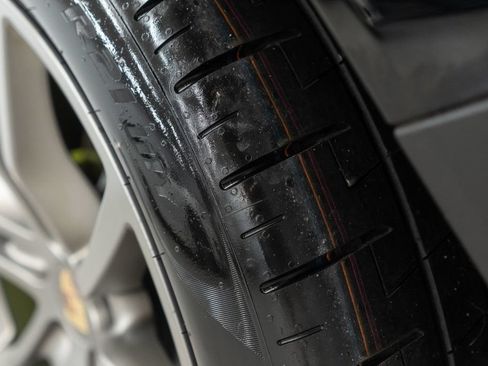 Used 2023 Porsche Cayenne Platinum Edition AWD/4WD image 43