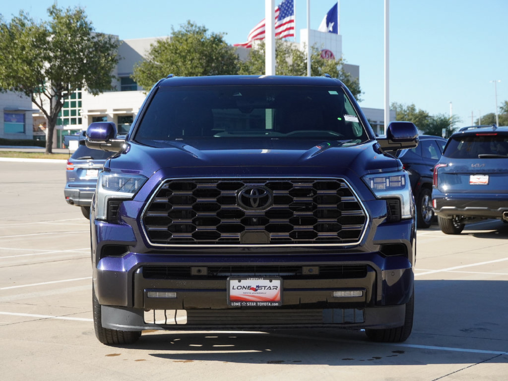 Used 2024 Toyota Sequoia Platinum AWD/4WD image 3