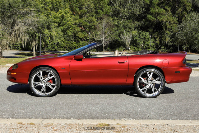 Used 2002 Chevrolet Camaro Z28 w/ SS Performance/Appearance Pkg RWD image 2