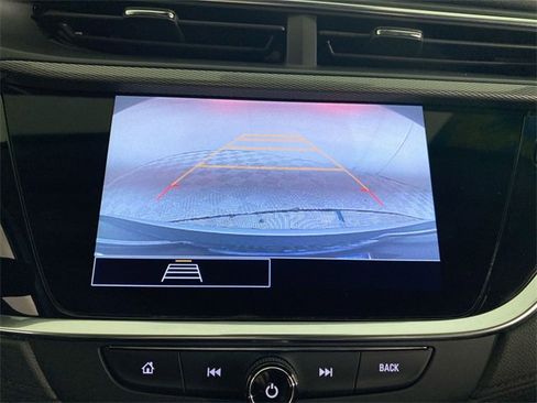 Used 2022 Buick Encore GX Preferred w/ Cold Weather Comfort Package image 39