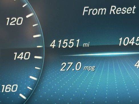 Used 2021 Mercedes-Benz GLC 300 GLC 300 image 38