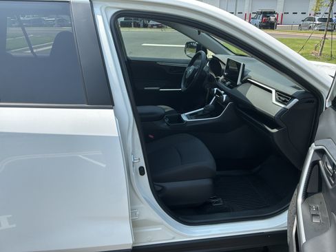Used 2025 Toyota RAV4 LE FWD image 32