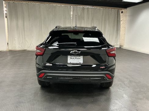 New 2026 Chevrolet Trax RS FWD image 4