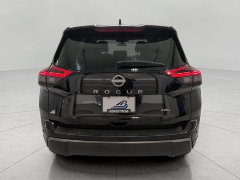 Used 2024 Nissan Rogue S AWD/4WD image 24