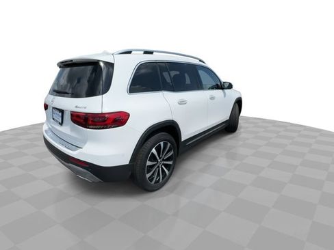 Used 2022 Mercedes-Benz GLB 250 4MATIC image 8