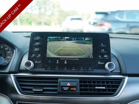 Used 2019 Honda Accord LX image 11
