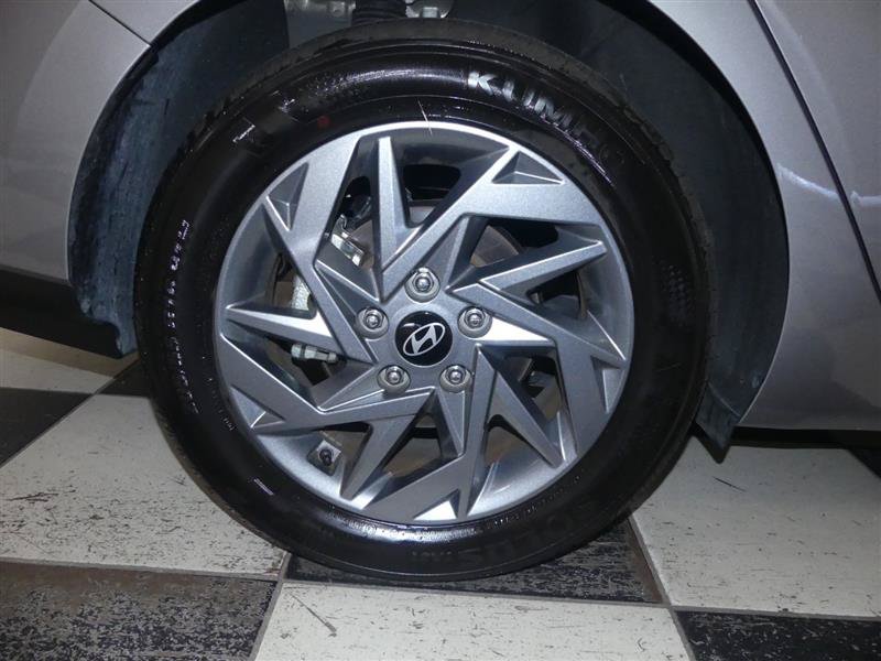 Used 2026 Hyundai Elantra Hybrid FWD image 33