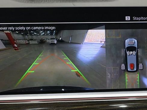 Used 2021 BMW X7 xDrive40i w/ Cold Weather Package image 10