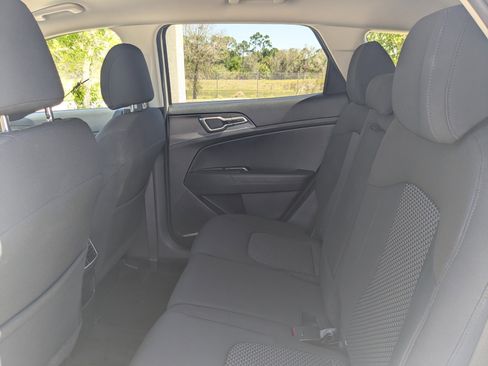 Certified 2025 Kia Sportage LX AWD/4WD image 17