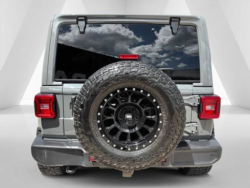 Used 2021 Jeep Wrangler Unlimited Sahara w/ Uconnect 4C Nav & Sound Group AWD/4WD image 6
