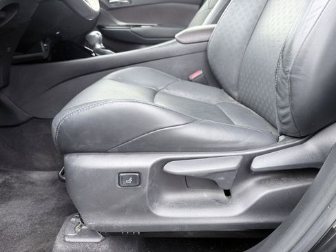 Used 2019 Toyota C-HR Limited image 10