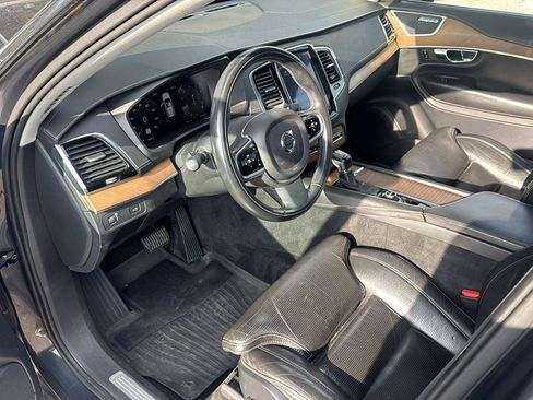 Used 2017 Volvo XC90 T6 Inscription w/ Vision Package AWD/4WD image 9