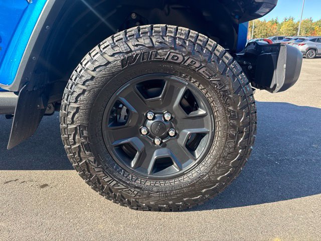 Used 2022 Jeep Gladiator Mojave w/ LED Lighting Group AWD/4WD image 10
