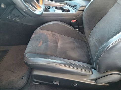 Certified 2019 Dodge Challenger R/T Scat Pack w/ Widebody Package image 17