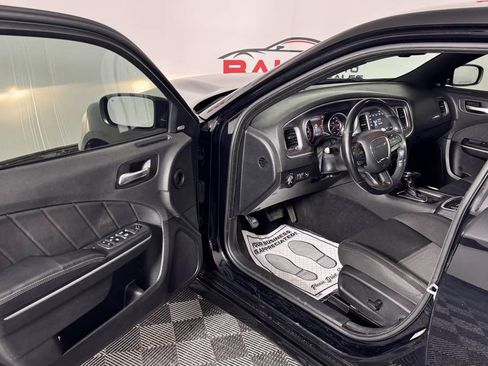 Used 2019 Dodge Charger GT RWD image 13
