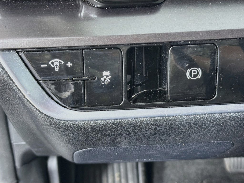 Used 2024 Kia Sportage EX AWD/4WD image 10
