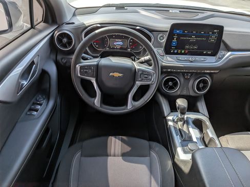Used 2025 Chevrolet Blazer LT FWD image 30