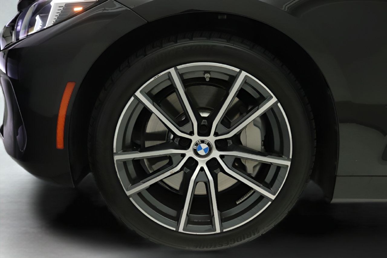 Used 2026 BMW 430i Convertible RWD image 27