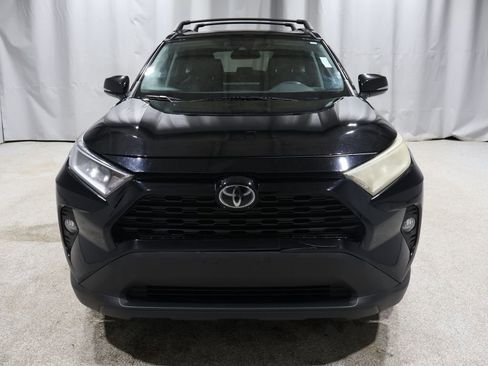 Used 2019 Toyota RAV4 XLE w/ All Weather Liner Package image 6
