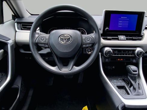 Used 2025 Toyota RAV4 XLE w/ Convenience Package FWD image 6