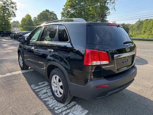 Used 2011 Kia Sorento LX image 6