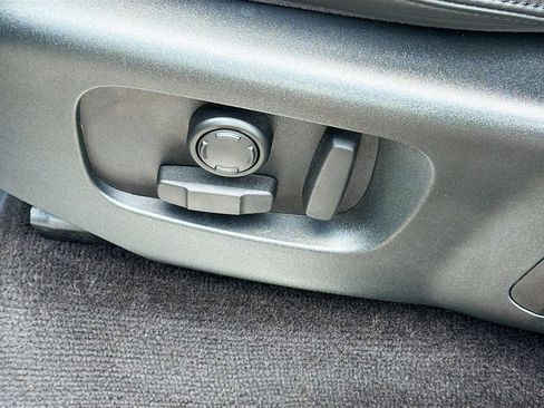 Used 2021 Land Rover Range Rover Sport HST image 25