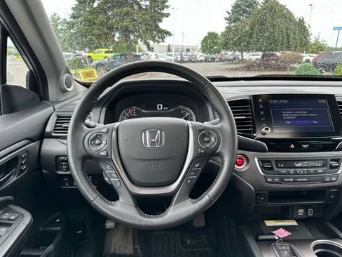 Used 2023 Honda Ridgeline RTL-E image 16